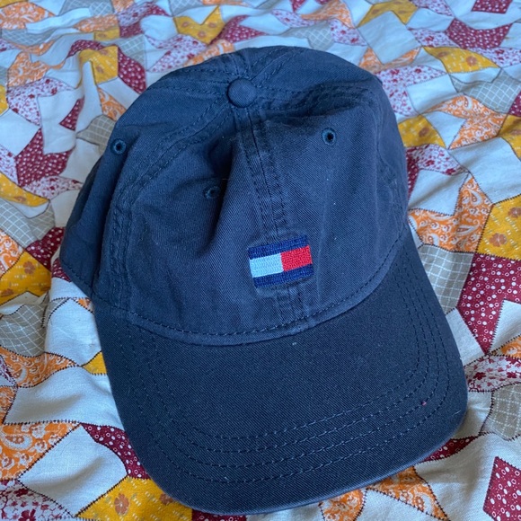 Tommy Hilfiger Hat - Picture 1 of 1